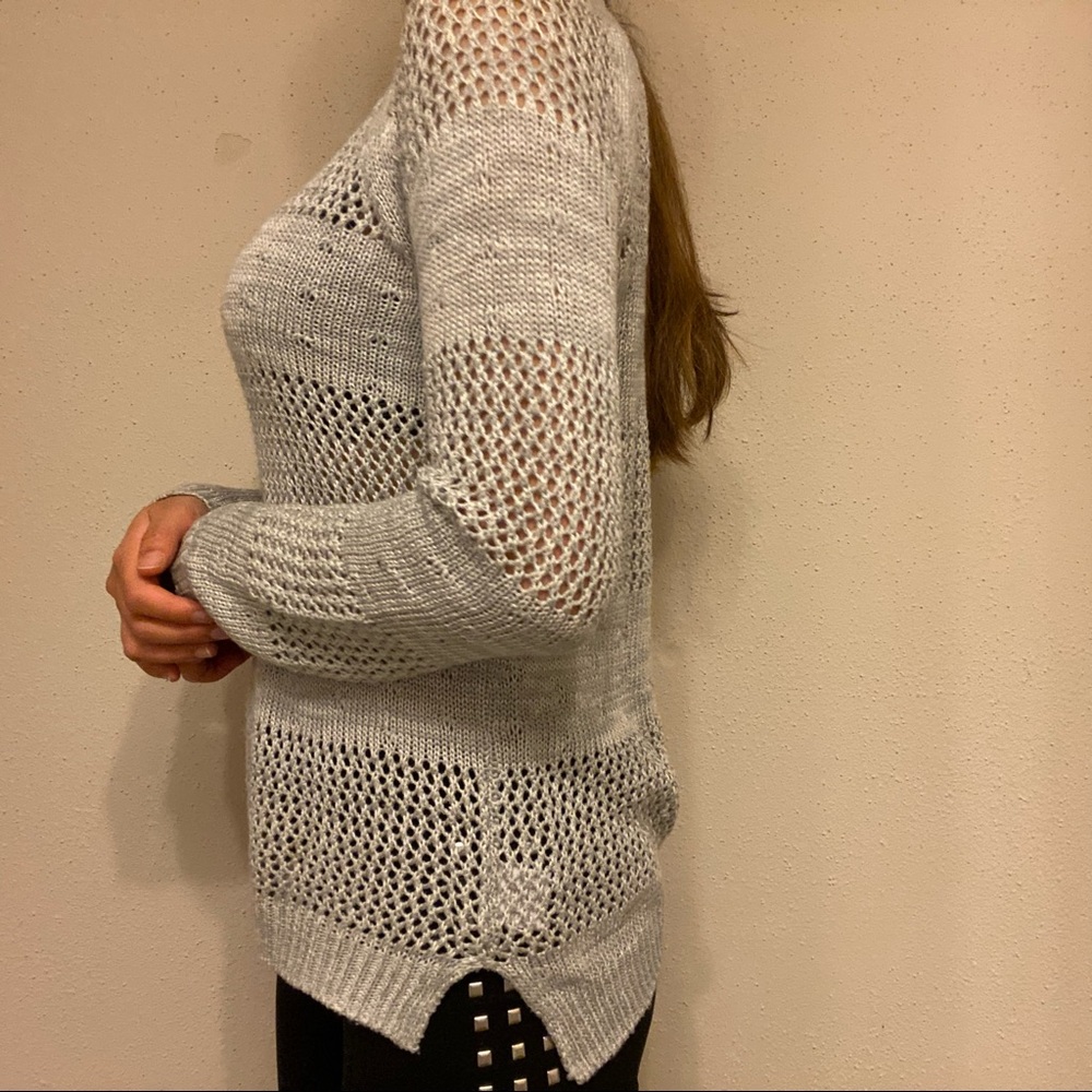 Gray sweater - Picture 4 of 5